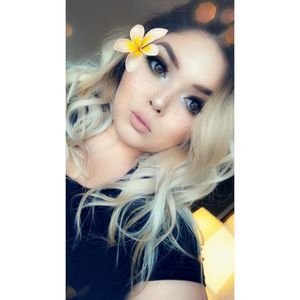 Meet your Posher, Liz